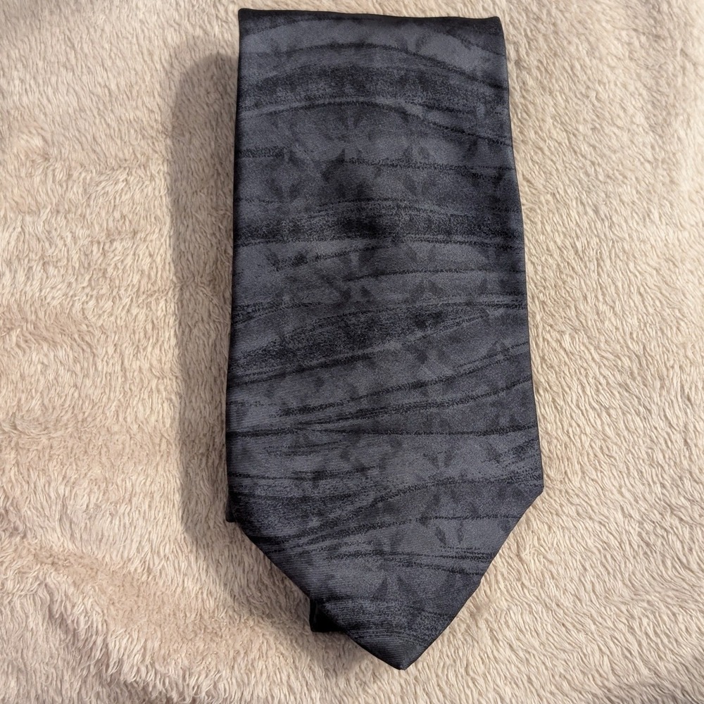 Stafford Tie Silk Abstract Textured Wavy Pattern Gray Classic Professional USA